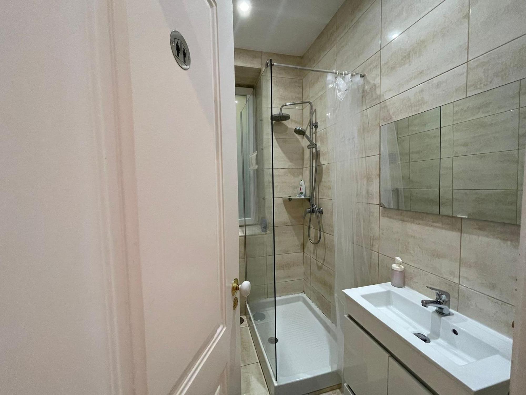 Embassy Arriaga Private Elegance In Stylish Shared Gasthof Lissabon
