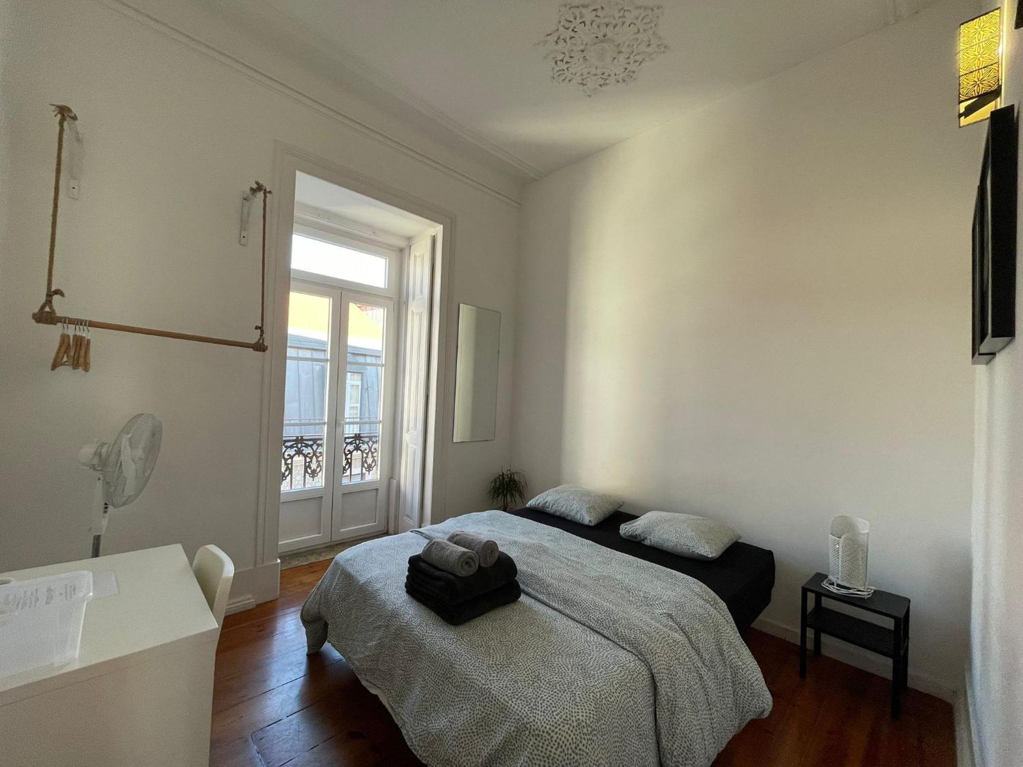 Embassy Arriaga Private Elegance In Stylish Shared Lissabon